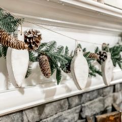 Distressed Wood Christmas Light Garland