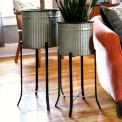 Standing Round Metal Planter Set of 2
