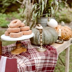 Elegant Marble Cake Stand