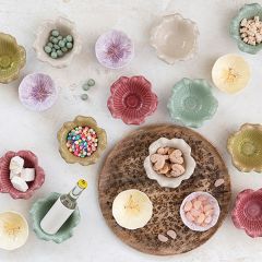 Etched Botanicals Round Wooden Tray