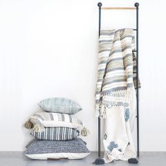 Wall Mount Ladder Rack