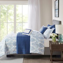 8 Piece Seersucker Comforter and Coverlet Set