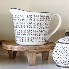 Farmhouse Pattern Ceramic Measuring Cup