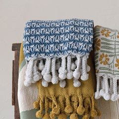 Farmhouse Print Throw Blanket With Pom Pom Tassels