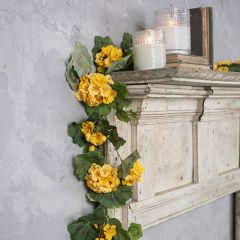 Faux Geranium Blooms Decorative Garland