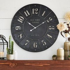 Sophisticated Iron Clock