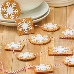 Gingerbread Cookie Garland