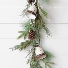 Glitter Berry and Bell Garland