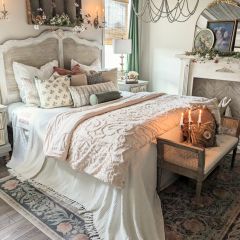 Graceful Textured Medallion Comforter Set