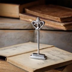 Grand Manor Fleur De Lis Place Card Holder