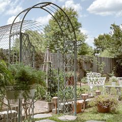 Grand Metal Garden Arbor