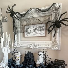 Halloween Fright This Way White Wall Art