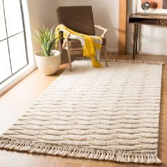 Hand Tufted Diamond Trellis Rug With Fringe