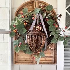 Hanging Hand Woven Grapevine Acorns