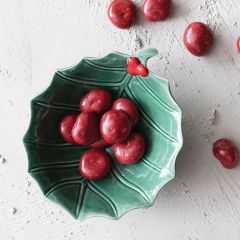 Holly Leaf Stoneware Bowl