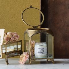 Lidded Circle Top Glass Display Case