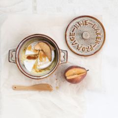 Lidded Stoneware Brie Baker with Spreader