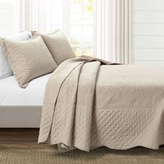 Medallion Scallop Oversized Bedspread Set Neutral