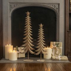 Metal Christmas Tree With Star Topper
