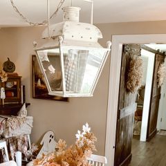 Metal Lantern Style Light