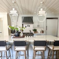 Metal Lantern Style Light