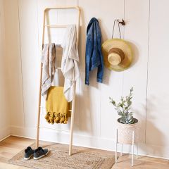 Natural Wood Blanket Ladder