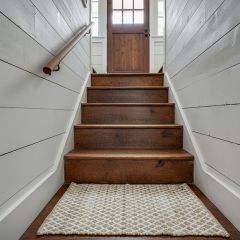 Neutral Diamond Pattern Accent Rug
