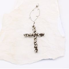 pearl-accent-wire-cross-ornament