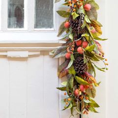 Persimmon And Pinecone Garland