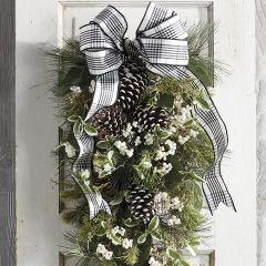 Pinecone Berry Teardrop Swag