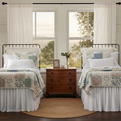 Pretty Patchwork Reversible Quilt Set