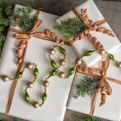 Retro Festive Holiday Glass Beaded Garland