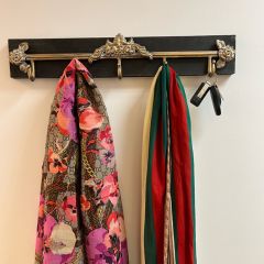 Retro Floral Wall Hook Rack