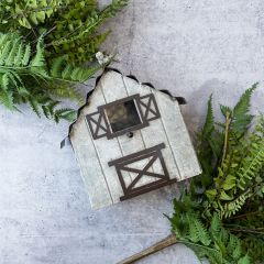 Rustic Metal Barn Birdhouse