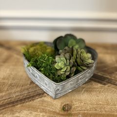 Rustic Metal Heart Display Trays Set of 3