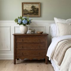 Scalloped Apron 3 Drawer Oak Nightstand