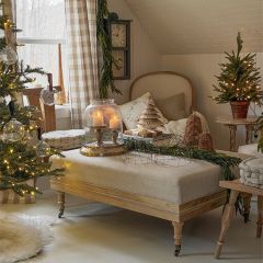 simple-farmhouse-rolling-square-ottoman