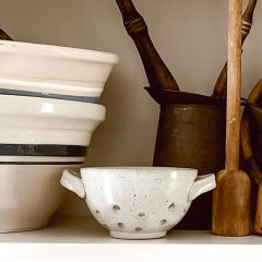 Simple Farmhouse Stoneware Berry Bowl