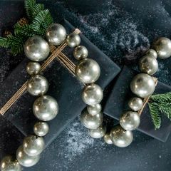 Simply Silver Festive Ball Garland