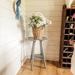 Spindle Leg Clover Shaped Accent Table