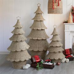 Tiered Seagrass Holiday Tree
