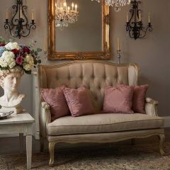 Tufted Elegance Love Seat Bench