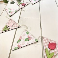 Tulip Triangle Wood Banner Garland