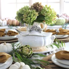 Vagabond House Veggie Tureen with Tray