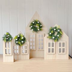 Village with Mistletoe Wreaths Set of 4