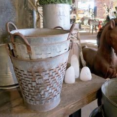 Vintage Mesh Metal Basket