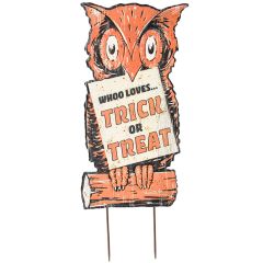 Whoo Loves Trick or Treat Owl Garden Stake