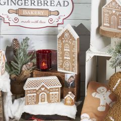 Wooden Gingerbread House Sitter Set of 3