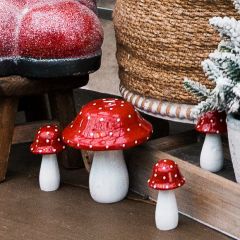 Wooden Polka Dot Mushroom Accent