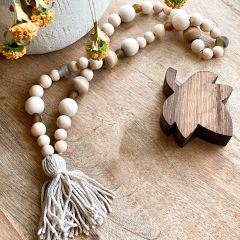 Yarn Tasseled Decorative Bead Garland